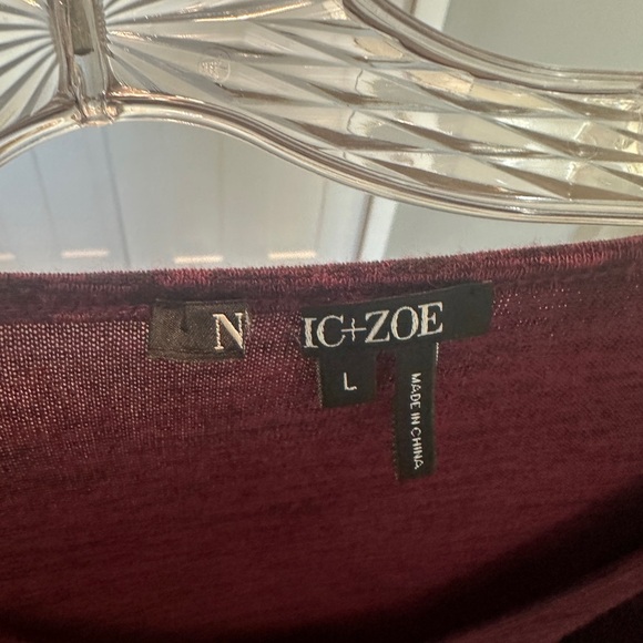 Nic+Zoe v-neck burgundy with black on back - great condition - size L - Picture 4 of 6